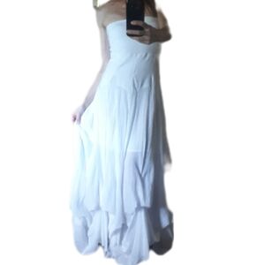 Elegant White Strapless Dress